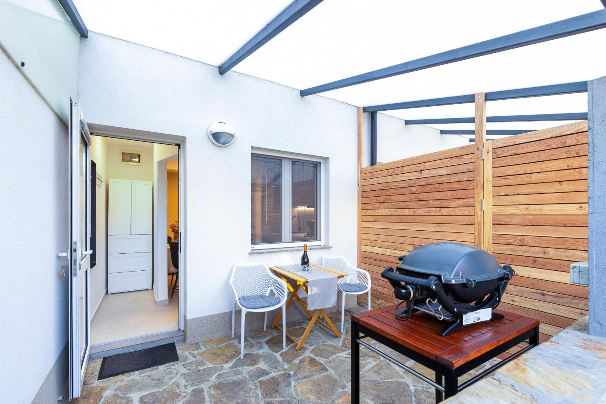 Isolana Apartment Izola Exterior photo